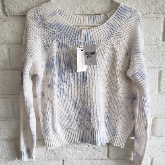 NWT Forever 21 White and Blue Cloud Tie Dye Sweater - Picture 1 of 4